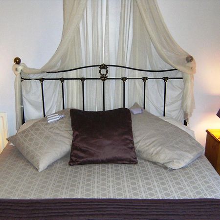 Bridge House Bed & Breakfast Newark upon Trent 객실 사진